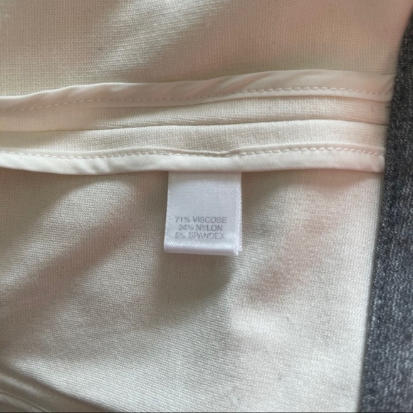 St John Colorblock Full Zip Blazer - Picture 12 of 12